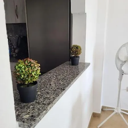 Modern Apartment, 3 Min Walk To The Apartment *
